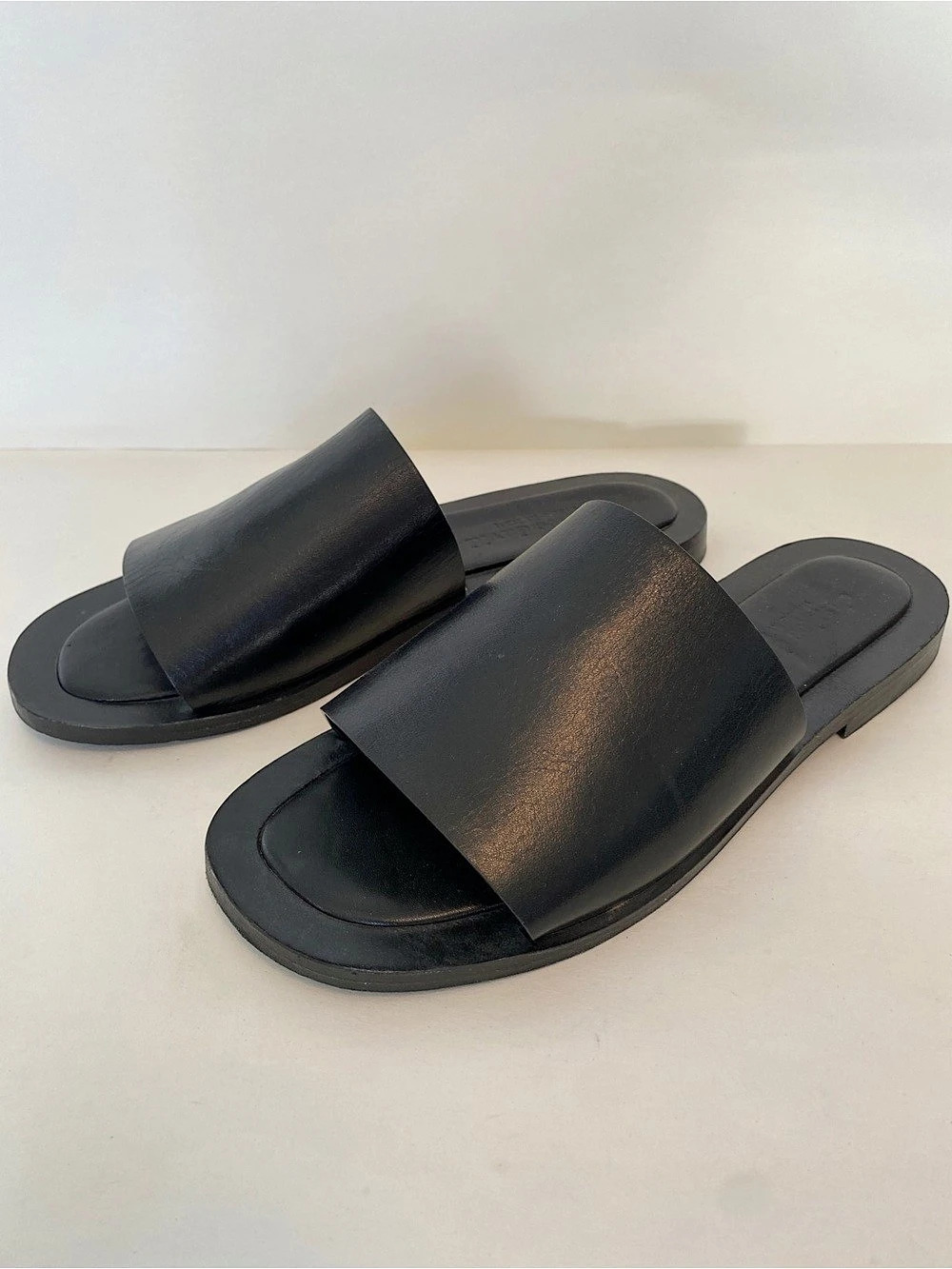 Charles David Black Leather Slide Sandals us 8
